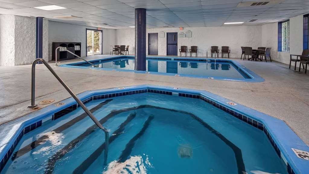 Charlevoix Inn & Suites Surestay Collection By Best Western Facilidades foto