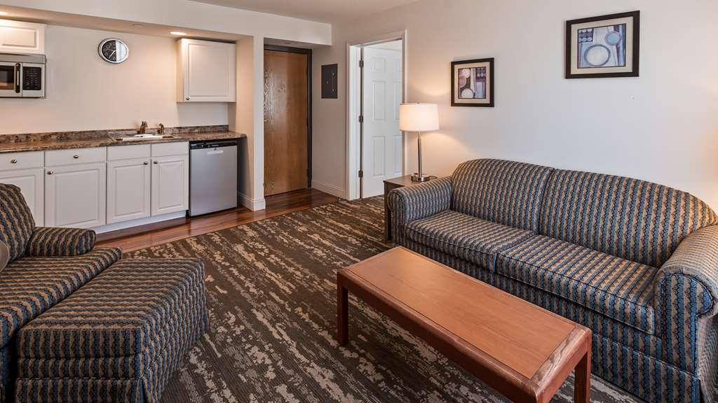 Charlevoix Inn & Suites Surestay Collection By Best Western Quarto foto